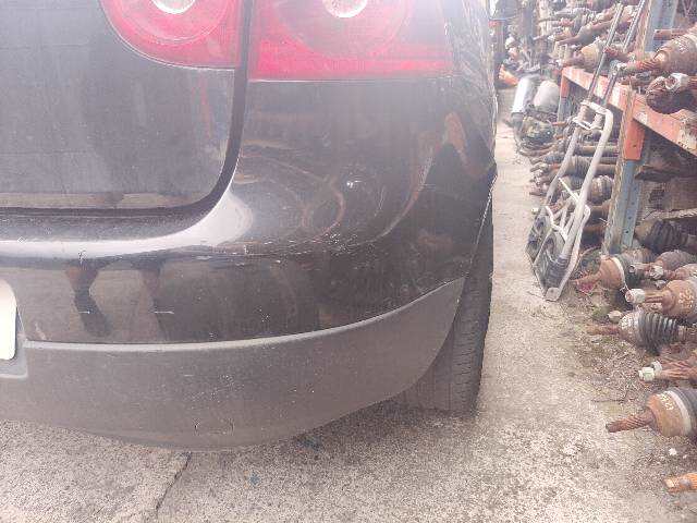 Foto 2ª: Paragolpes Trasero Volkswagen Golf 2.0 TDI GOLF V [BKD] (2006)