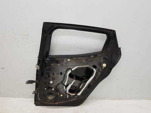 Foto 2ª: Puerta Trasera Derecha Renault Clio TECHNO (2019)