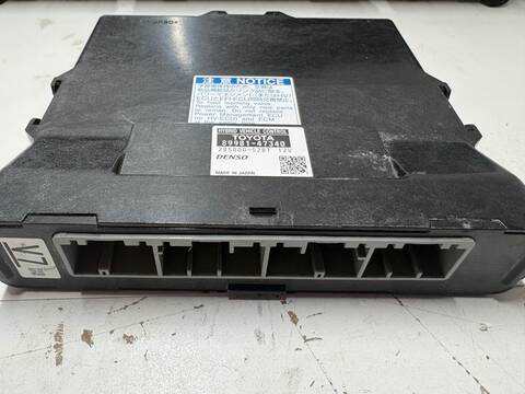 Foto 1ª: Centralita Motor ECU Toyota Prius VERSION INDEFINIDA (2013)