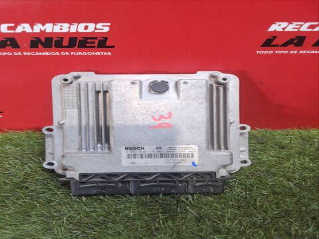 Foto 1ª: Centralita Motor ECU Renault Master 2.3 DCI 125 FWD FV0C FV0D FV0G FV0H FV0J FV0K) 125CV 92KW FURGONETA [M9T 670,M9T 672,M9T 676,M9T 678,M9T 680,M9T 870,M9] (2013)