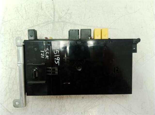 Foto 3ª: Caja Reles Fusibles Mercedes Clase SLK 200 1.8 16V COMPRESSOR 163CV 120KW (BM 171) ROADSTER (171.442) (W171) M271