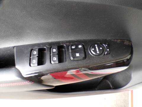 Botonera Elevalunas Kia Picanto G4LA