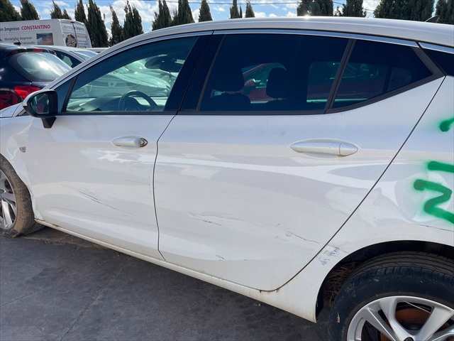 Foto 2ª: Puerta Trasera Izquierda Opel Astra 1.4 G 125cv [D14XFL] (2019)