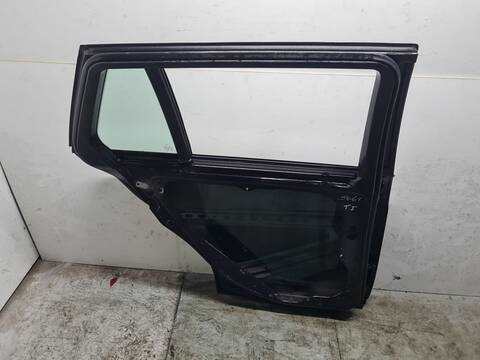 Foto 2ª: Puerta Trasera Izquierda Mercedes Clase C 160 220 T CDI 204.208) 170CV 125KW FAMILIAR [OM646811] (2009)