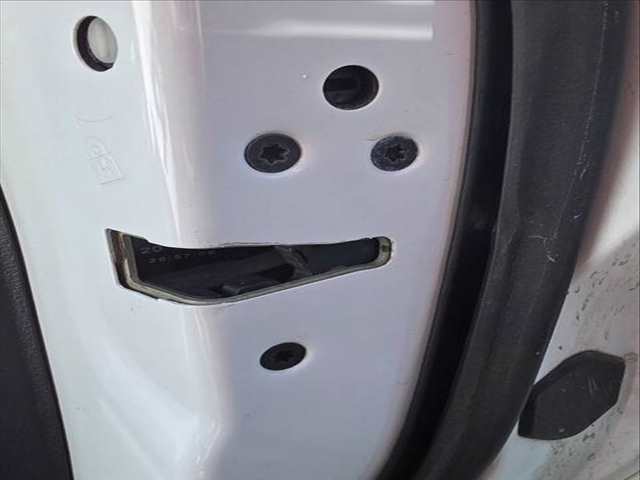 Cerradura Puerta Trasera Derecha Ford Focus TREND 116CV 85KW