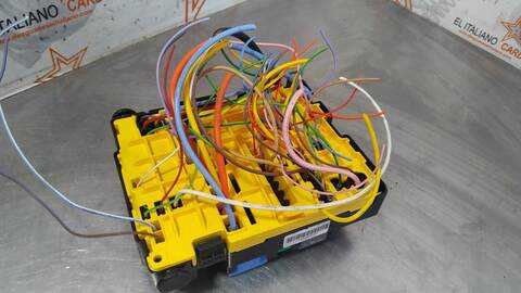 Foto 3ª: Caja Reles Fusibles Opel Combo ACTIVE CARGA INCREMENTADA 102CV 75KW [YH01] (2020)