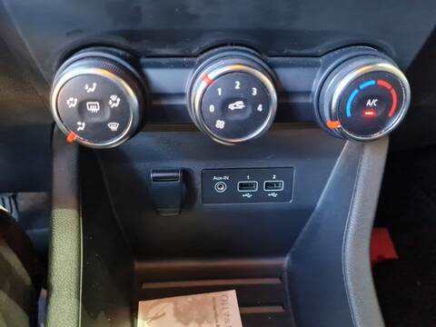 Foto 2ª: Mando Calefacción A. A. Renault Clio EQUILIBRE 100CV 74KW [K9K876] (2023)
