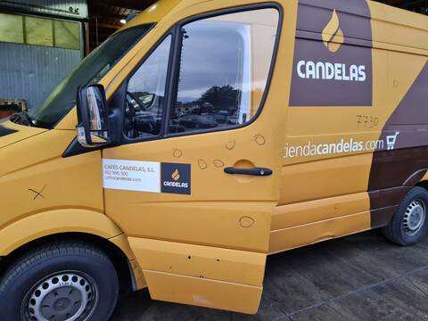 Puerta Delantera Izquierda Mercedes Sprinter 310/313/316 CDI 906.631/633/635/637) 95CV 70KW CAJA CERRADA