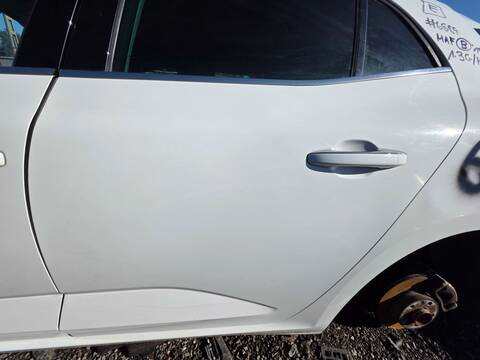 Puerta Trasera Izquierda Renault Megane LIMITED 140CV 103KW