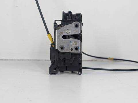 Cerradura Puerta Delantera Derecha Renault Kangoo BASE 68CV 50KW