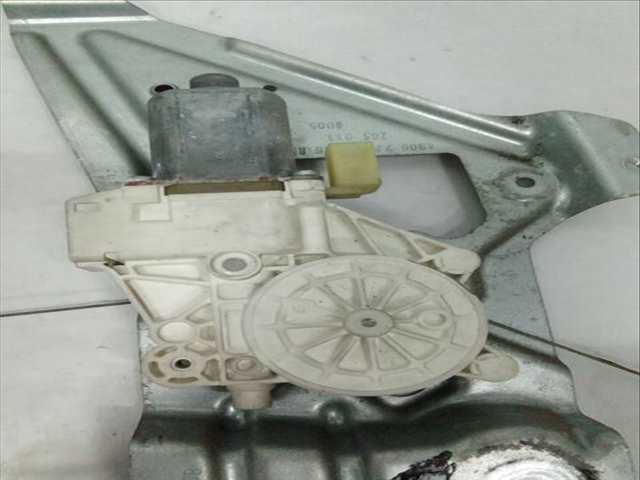Foto 2ª: Elevalunas Eléctrico Delantero Derecho Mercedes Sprinter 209 CDI 906.611 906.613) 88CV 65KW FURGONETA [OM 646.984] (2025)