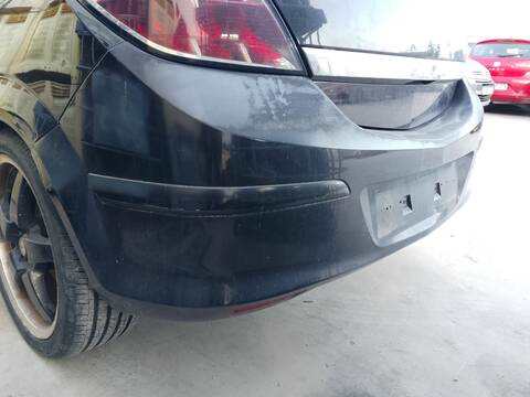 Foto 3ª: Paragolpes Trasero Opel Astra Z17DTH (2006)