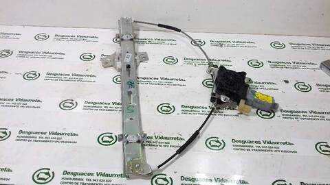 Foto 1ª: Elevalunas Eléctrico Delantero Derecho Hyundai i10 1.1 12V CAT 67CV 49KW [G4HG] (2011)
