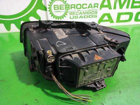 Foto 2ª: Faro Derecho Audi A4 2.5 TDI 120KW) BERLINA 163CV (2004)