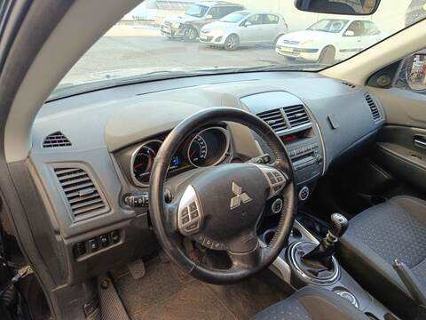 Salpicadero Mitsubishi ASX 4N13