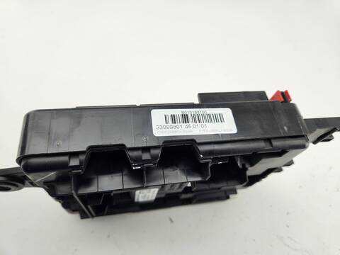 Foto 3ª: Caja Reles Fusibles Bmw X5 XDRIVE40D 313CV 230KW [N57D30B] (2018)