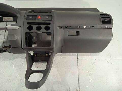 Foto 3ª: Salpicadero Volkswagen Touran 2.0 TDI 136CV 100KW (2004)