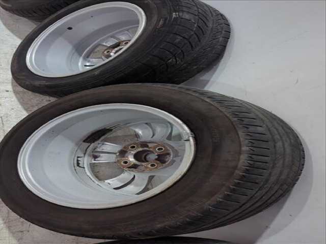 Foto 1ª: Juego LLantas Opel Corsa 1.3 CDTI L08 L68) 75CV [A 13 DTC Z 13 DTJ] (2006)