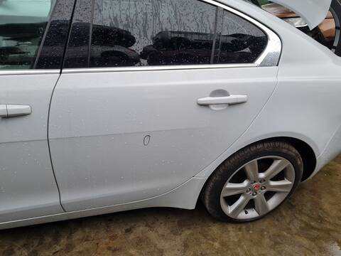 Puerta Trasera Izquierda Jaguar XE PORTFOLIO 180CV 132KW