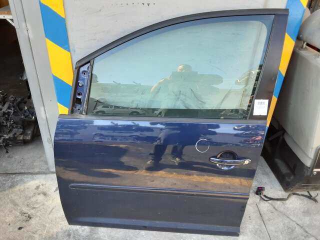 Foto 1ª: Puerta Delantera Izquierda Volkswagen Touran 1.6 TDI 105CV 0CV [CAYC] (2011)