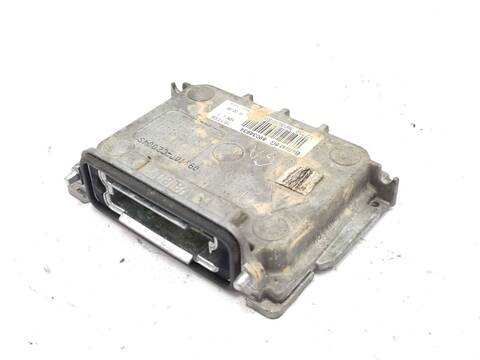 Foto 1ª: Centralita Faros Xenon Renault Scenic 1.9 DCI 131CV 96KW GRANDI JZ0/1_) [F9Q872] (2009)