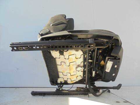 Foto 4ª: Asiento Delantero Derecho Skoda Kamiq ACTIVE 115CV 85KW [DGTA] (2020)