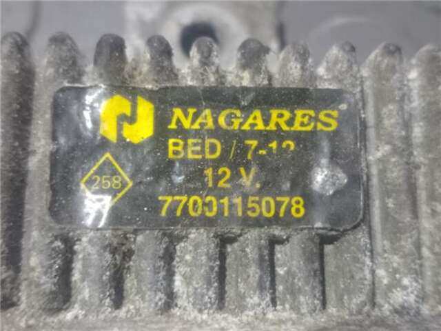 Foto 2ª: Caja Reles Fusibles Renault Megane 1.9 2.0 ALIZE [1.9 LTR. - 72 KW DTI DIESEL CAT] I COUPE (DA0)(1996-_)