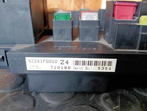 Foto 3ª: Caja Reles Fusibles Subaru Impreza ACROPOLIS 1 107CV (2007)