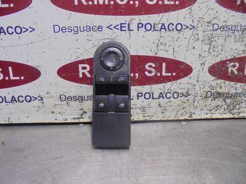 Botonera Elevalunas Opel Astra COSMO 120CV 88KW