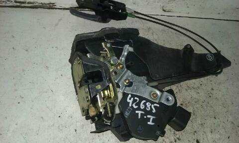 Cerradura Puerta Trasera Izquierda Toyota Rav4 2.0 16V CAT 150CV 110KW