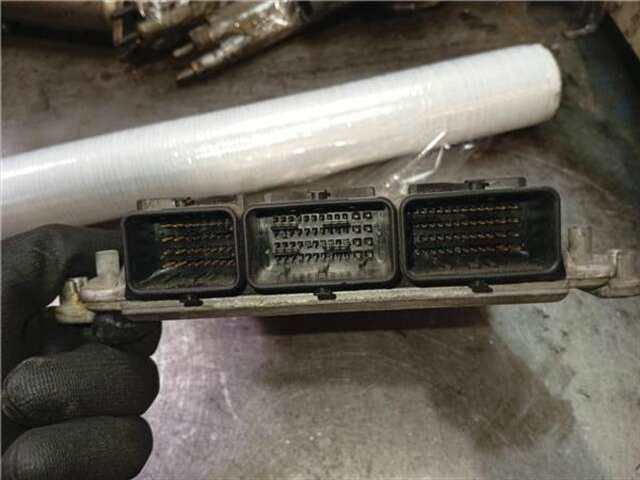 Foto 3ª: Centralita Motor ECU Renault Espace 2.2 DCI (JK0H) [G9T 742]