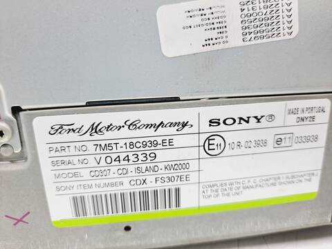 Foto 3ª: Sistema Audio Radio CD Ford Focus AMBIENTE D) BERLINA 90CV 66KW [HHDA] (2009)