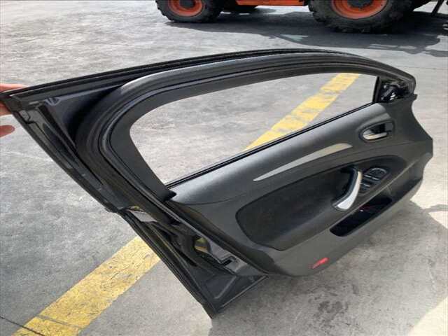 Foto 2ª: Puerta Delantera Izquierda Ford Mondeo 2.0 TDCI140CV [GXBA] (2010)