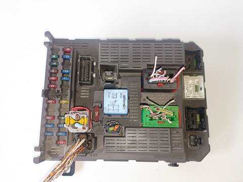 Caja Reles Fusibles Citroen C5 2.0 HDI SX 109CV