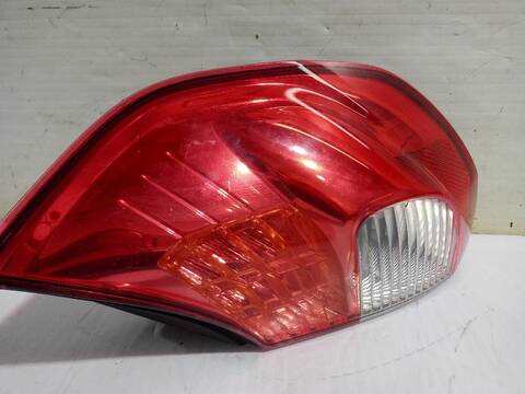 Foto 2ª: Piloto Trasero Derecho Renault Scenic GRAND CONFORT DYNAMIQUE 131CV [F9Q818] (2003)