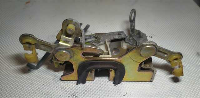 Foto 4ª: Cerradura Puerta Trasera Derecha Nissan Patrol 3.3 D SD33 (1987)