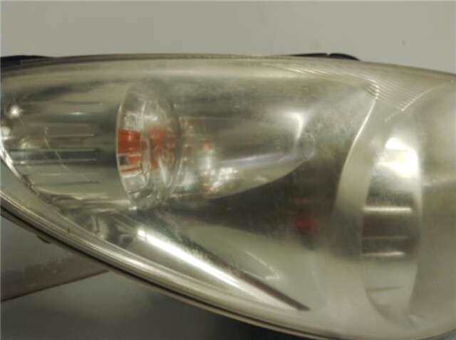 Foto 3ª: Faro Derecho Hyundai i20 1.4 [G4FA]