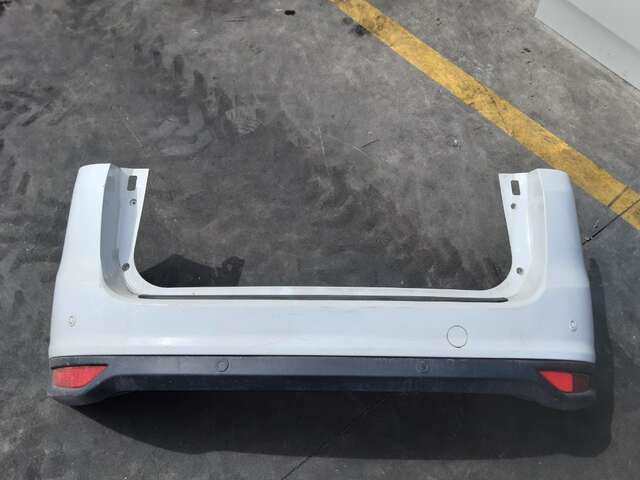 Foto 1ª: Paragolpes Trasero Ford C Max 1.0 ECOBOOST 125CV 0CV GRANDDXA CB7) DESDE 08/2010 HASTA 04 [M1DA] (2014)