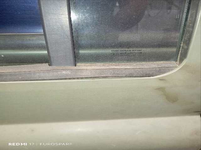 Foto 4ª: Puerta Trasera Izquierda Santana Anibal 2.8 TD MILITAR [8140.43P] (2004)