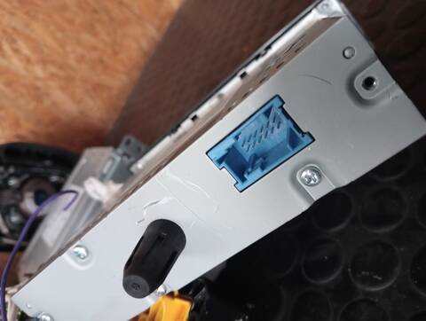 Foto 3ª: Sistema Audio Radio CD Peugeot 208 ACCESS 1 VTI 68CV (2012)
