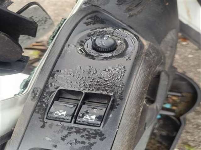Botonera Elevalunas Iveco Daily FURGON 35C... BATALLA 3000 145CV 107KW