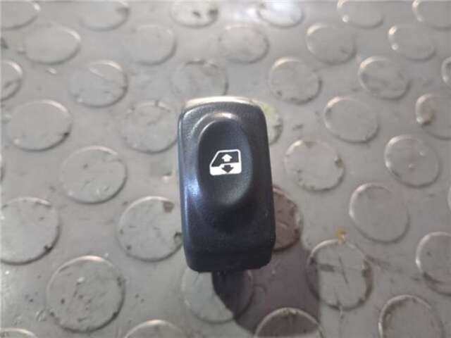 Botonera Elevalunas Renault Clio 1.9D RT B/CBOA/F [1.9 LTR. - 47 KW DIESEL]