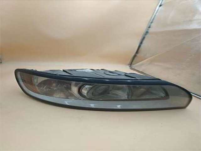 Foto 3ª: Faro Derecho Volvo V50 1.6 D DRIVE KINETIC [1.6 LTR. - 80 KW DIESEL CAT]