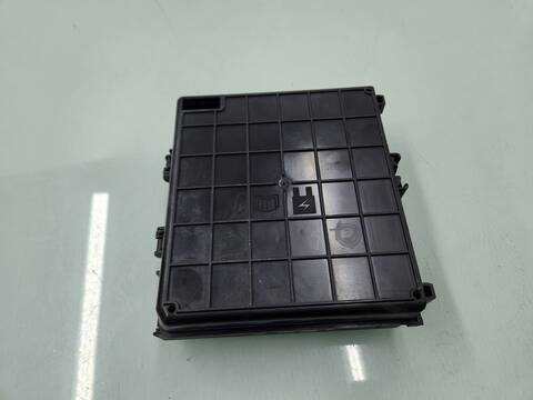 Foto 4ª: Caja Reles Fusibles Ford Fiesta ACTIVE 101CV 74KW [SFJK] (2018)