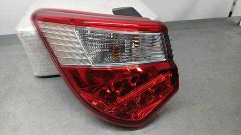 Foto 1ª: Piloto Trasero Izquierdo Toyota Yaris 1.0 KSP130) 72CV 53KW [1KR] (2020)