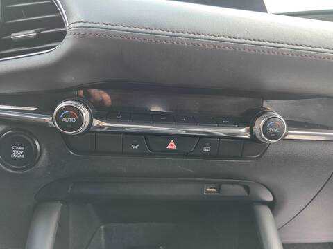 Foto 1ª: Mando Climatizador Mazda 3 EXCLUSIVE-LINE 122CV 90KW (2020)