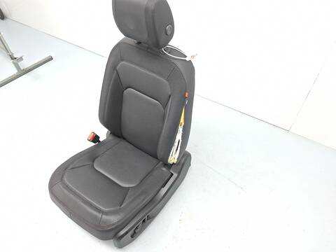 Foto 2ª: Asiento Delantero Izquierdo Land Rover Defender D250 MHEV 4X4 249CV 183KW [DT306] (2022)