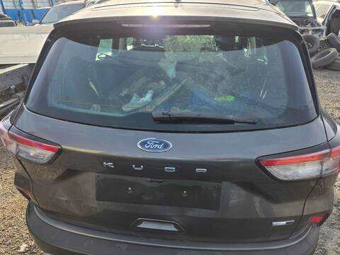 Portón Ford Kuga TREND HYBRID 150CV 110KW