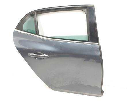 Foto 2ª: Puerta Trasera Derecha Renault Megane TECH ROAD 101CV [H5F408] (2015)
