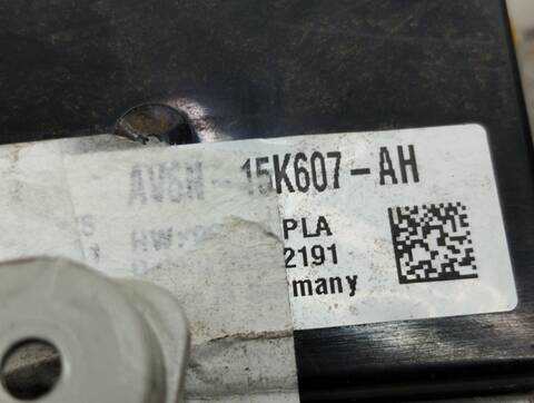 Foto 2ª: Luz Interior Ford Kuga ST-LINE 2WD 180CV 132KW [JTMA] (2016)